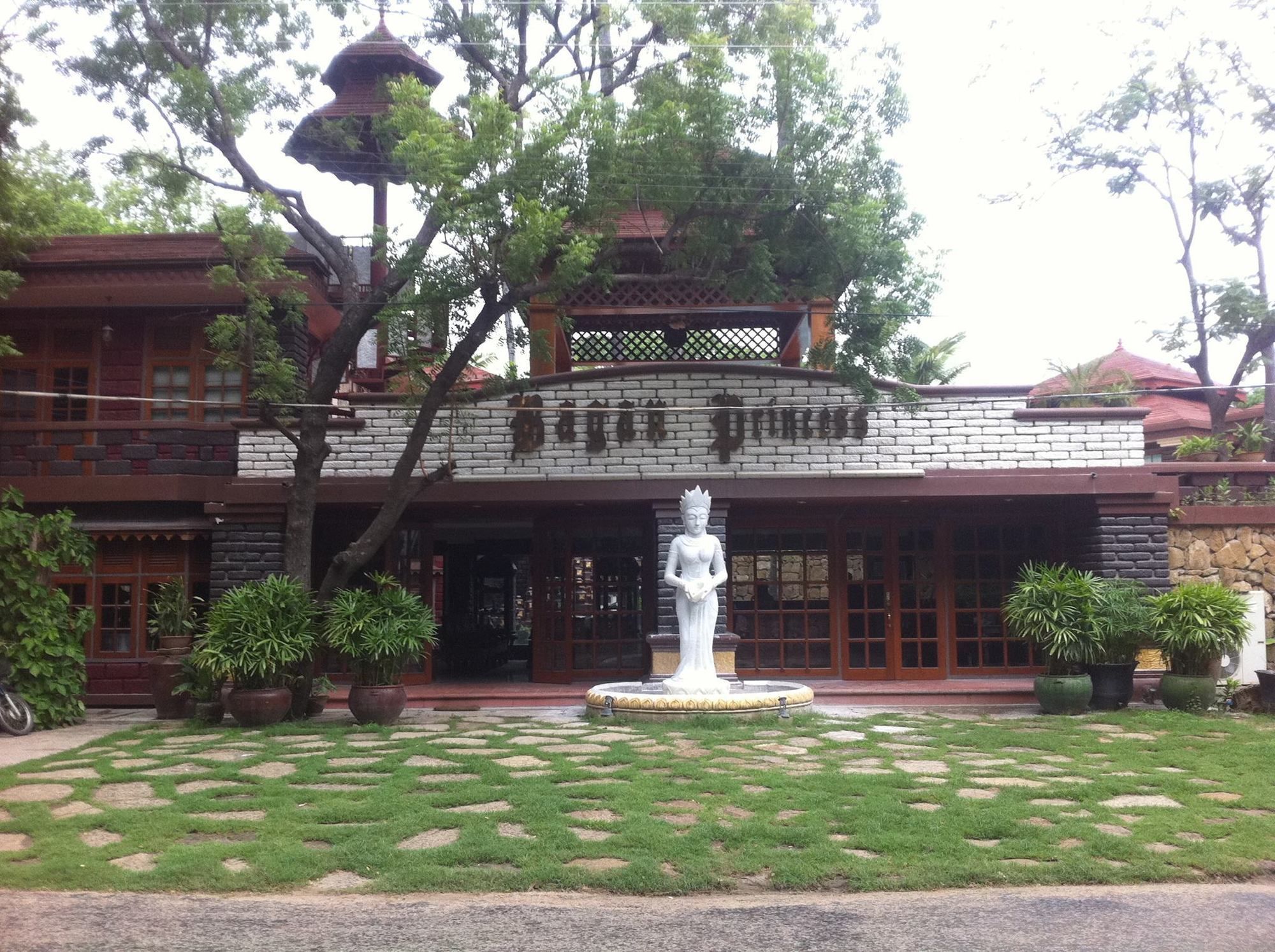 Bagan Princess Hotel Екстер'єр фото
